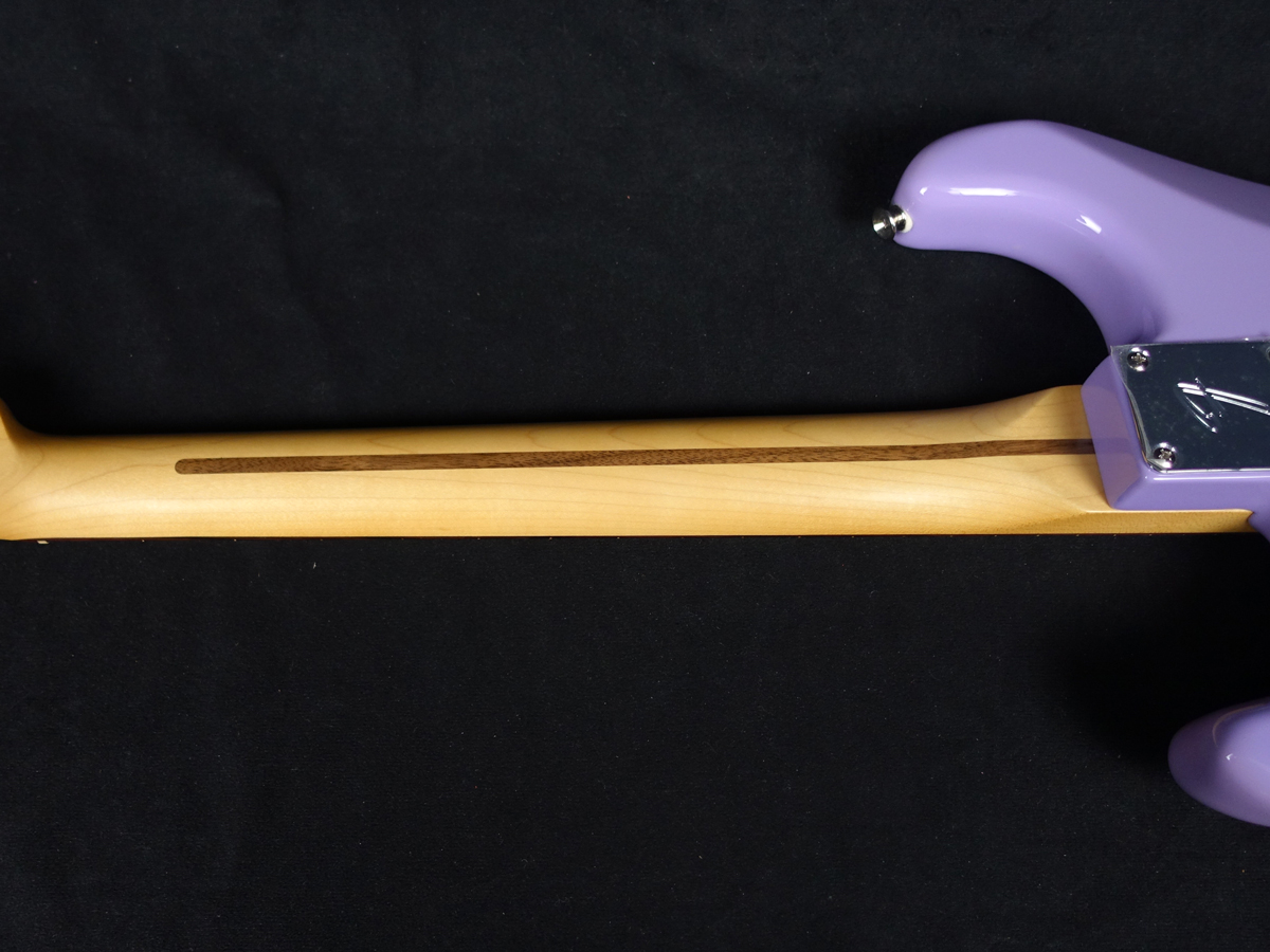 Limited Edition Player II Stratocaster Lavender Haze Fender