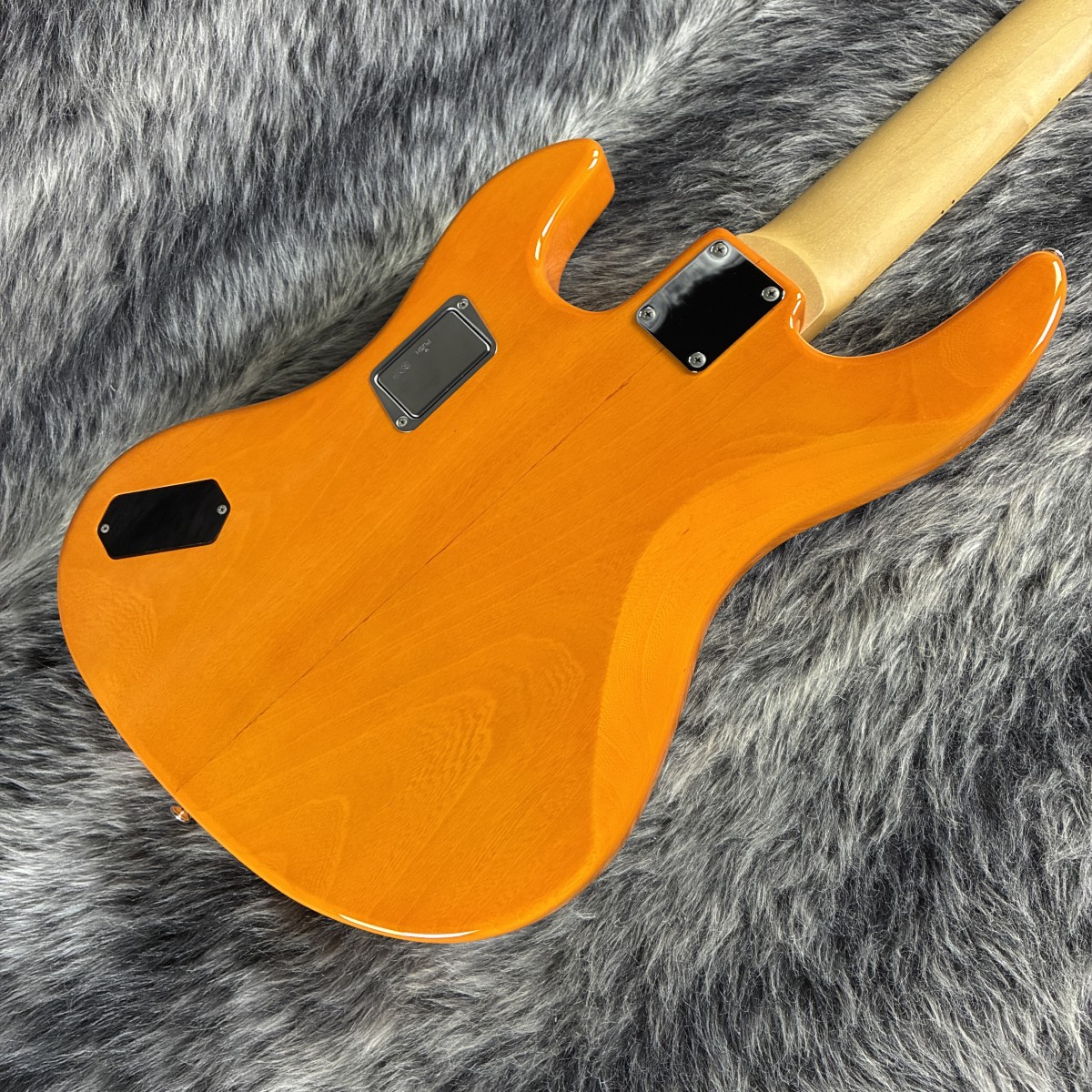 E-AM-160QM Amber Edwards エレクトリック・ベース JBタイプ 商品詳細