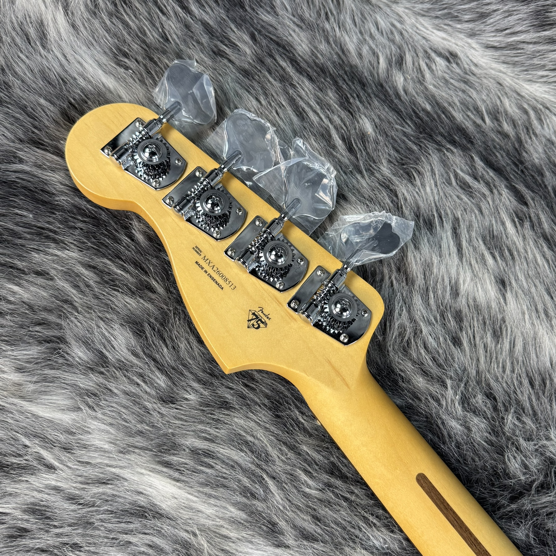 75th Anniversary Player II Precision Bass Daphne Blue Fender