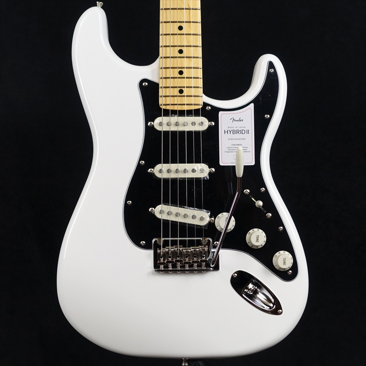 Made in Japan Hybrid II Stratocaster Arctic White Fender