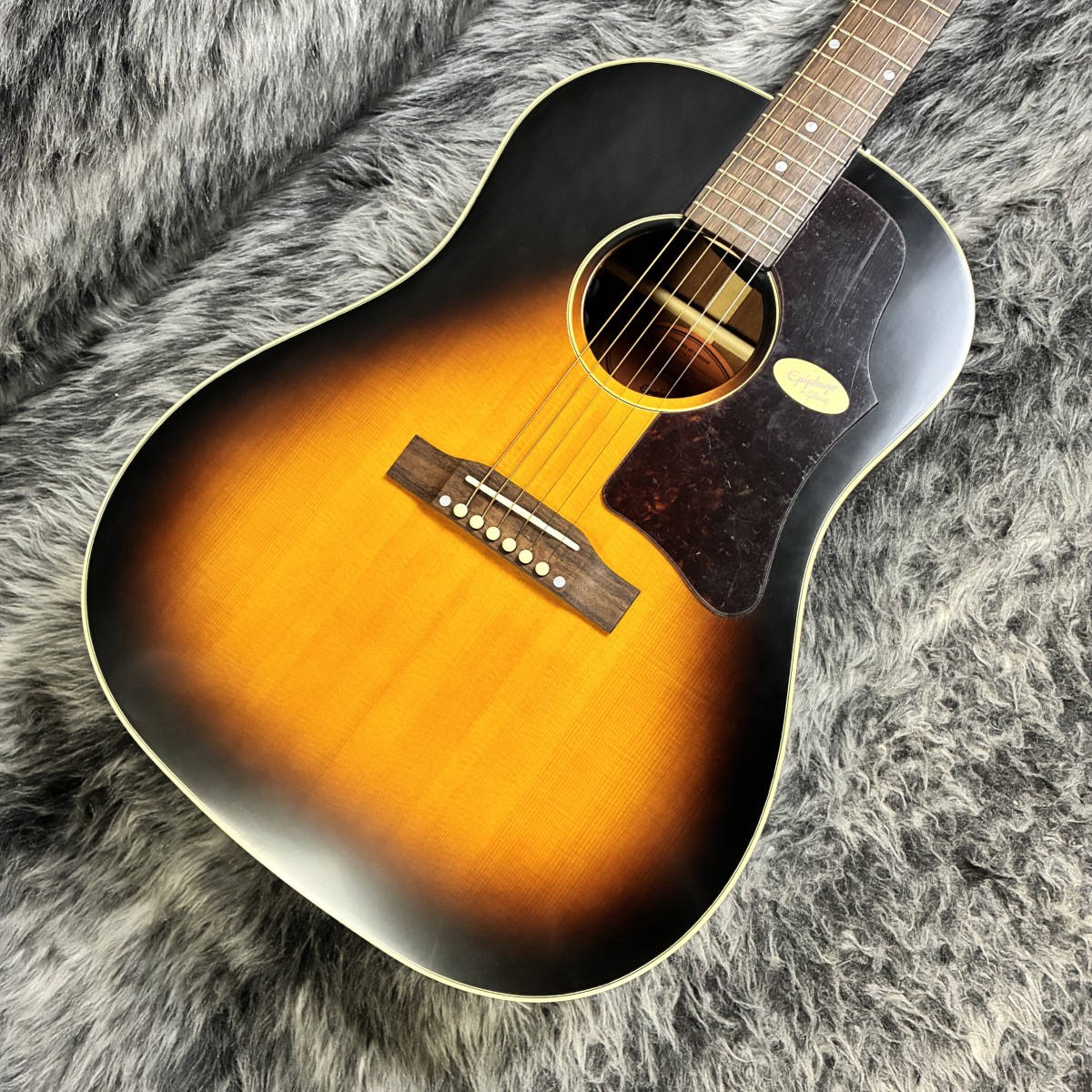 J-45 Aged Vintage Sunburst Gloss【店頭展示入れ替え特価