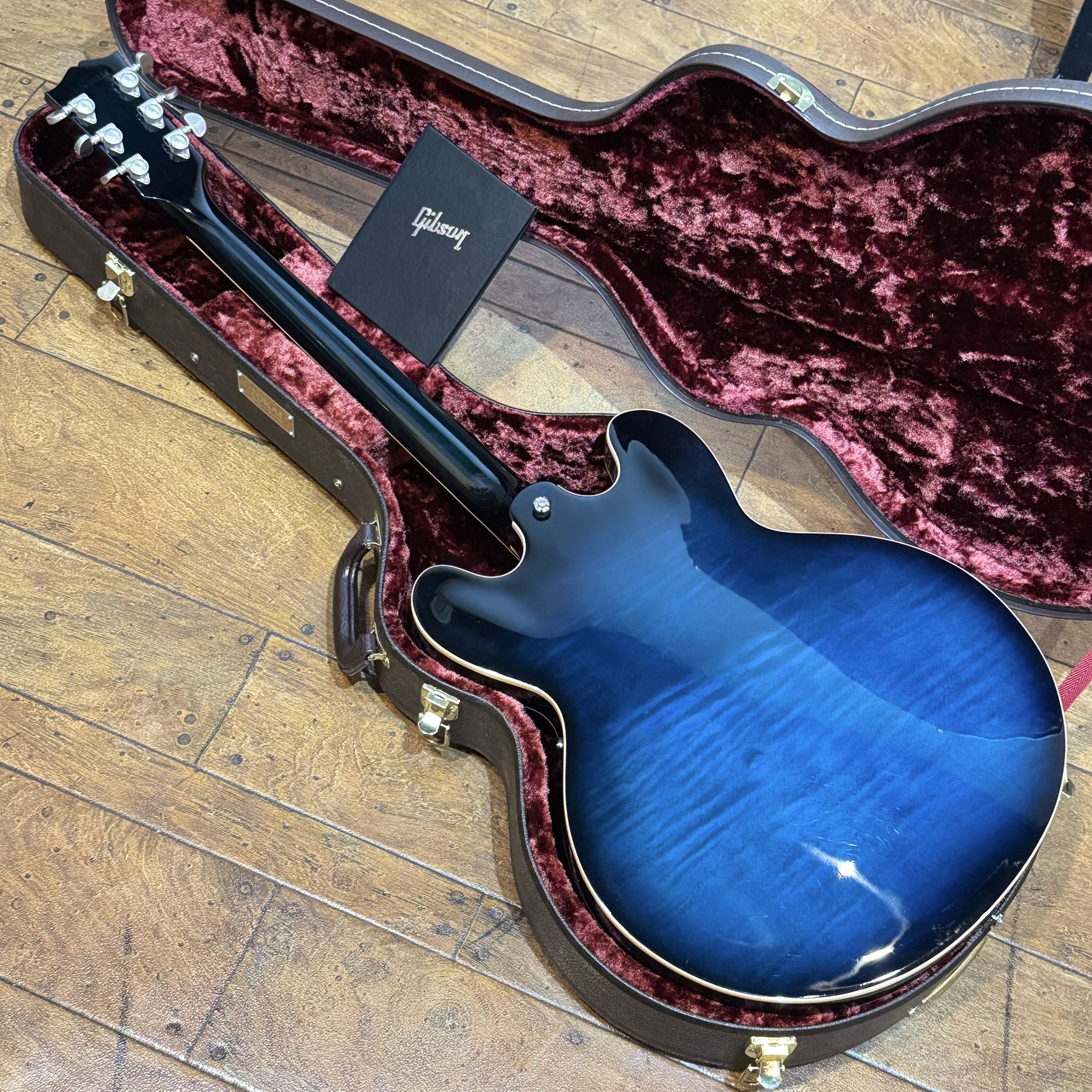 ES-335 Figured 2019 Model Blue Burst Gibson Memphis エレクトリック