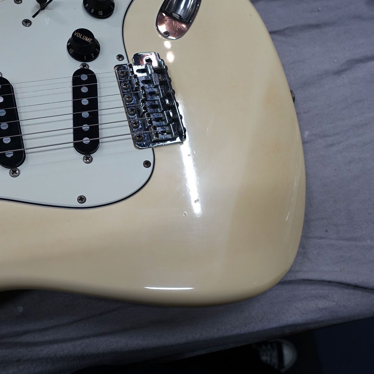 ST72-55 Fender Japan エレクトリックギター ストラトキャスタータイプ