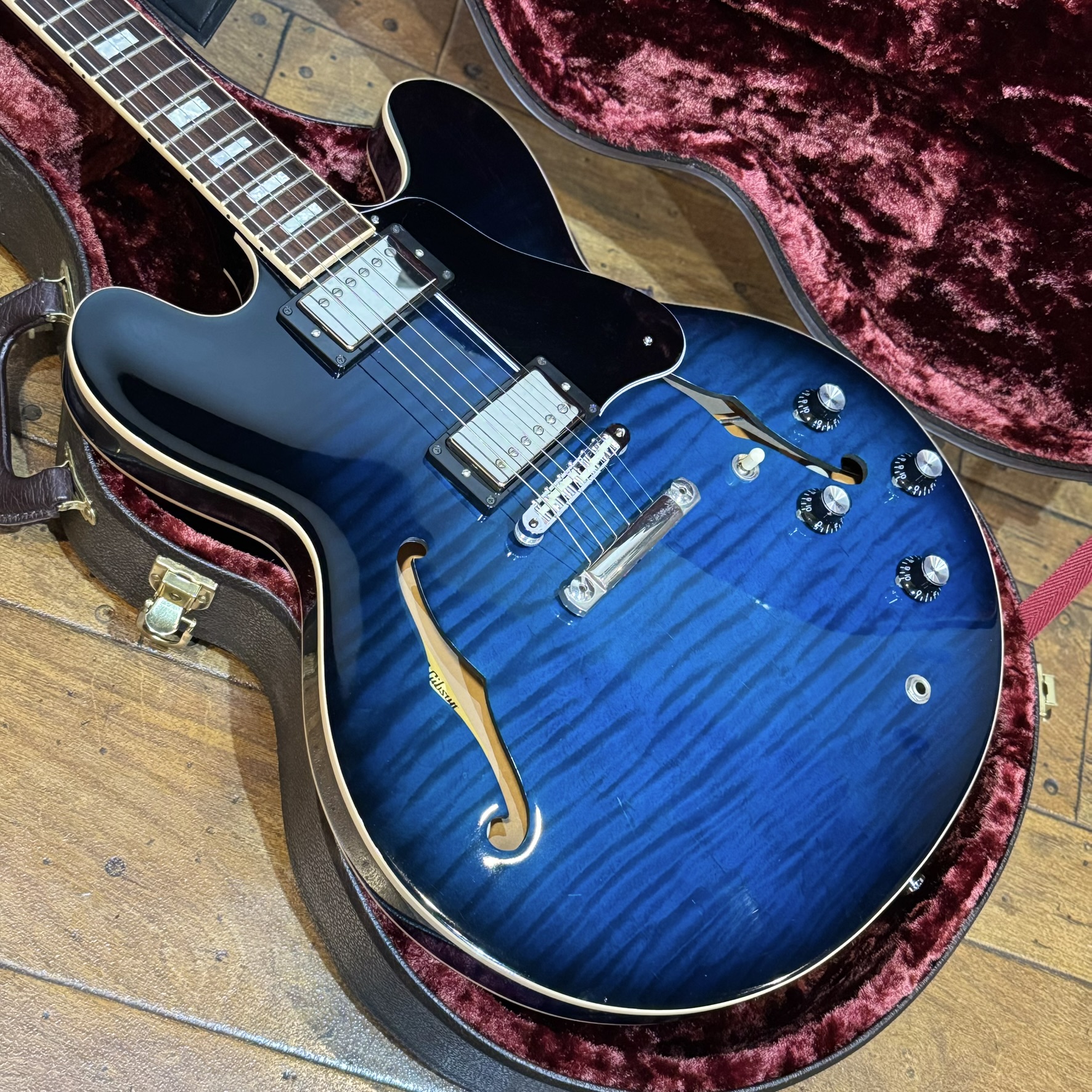 ES-335 Figured 2019 Model Blue Burst Gibson Memphis エレクトリック
