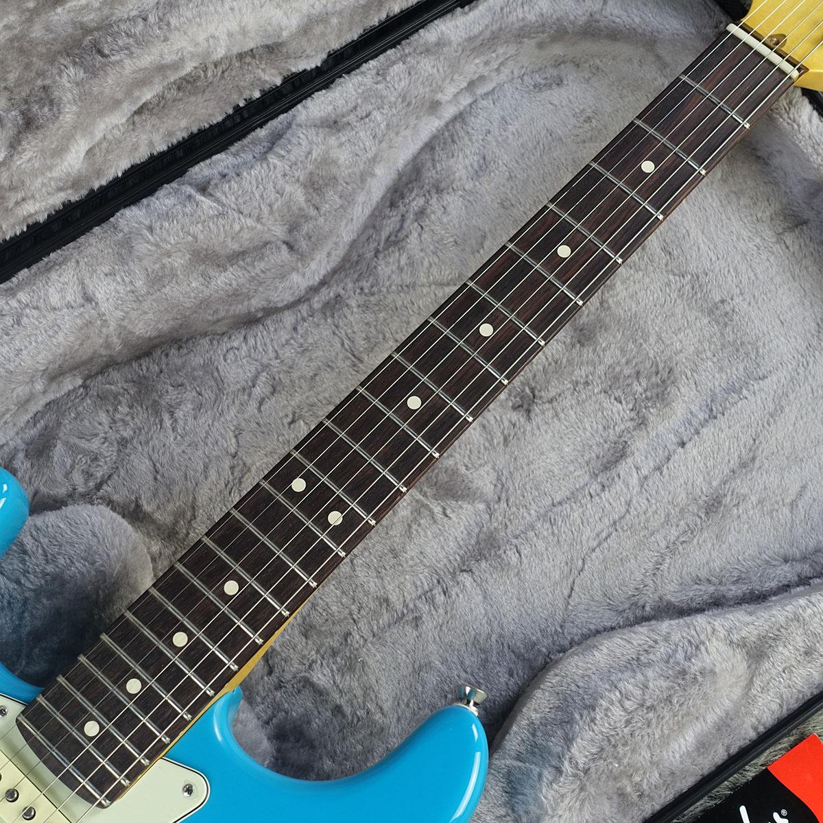 American Professional II Stratocaster Left-Hand Miami Blue【B級