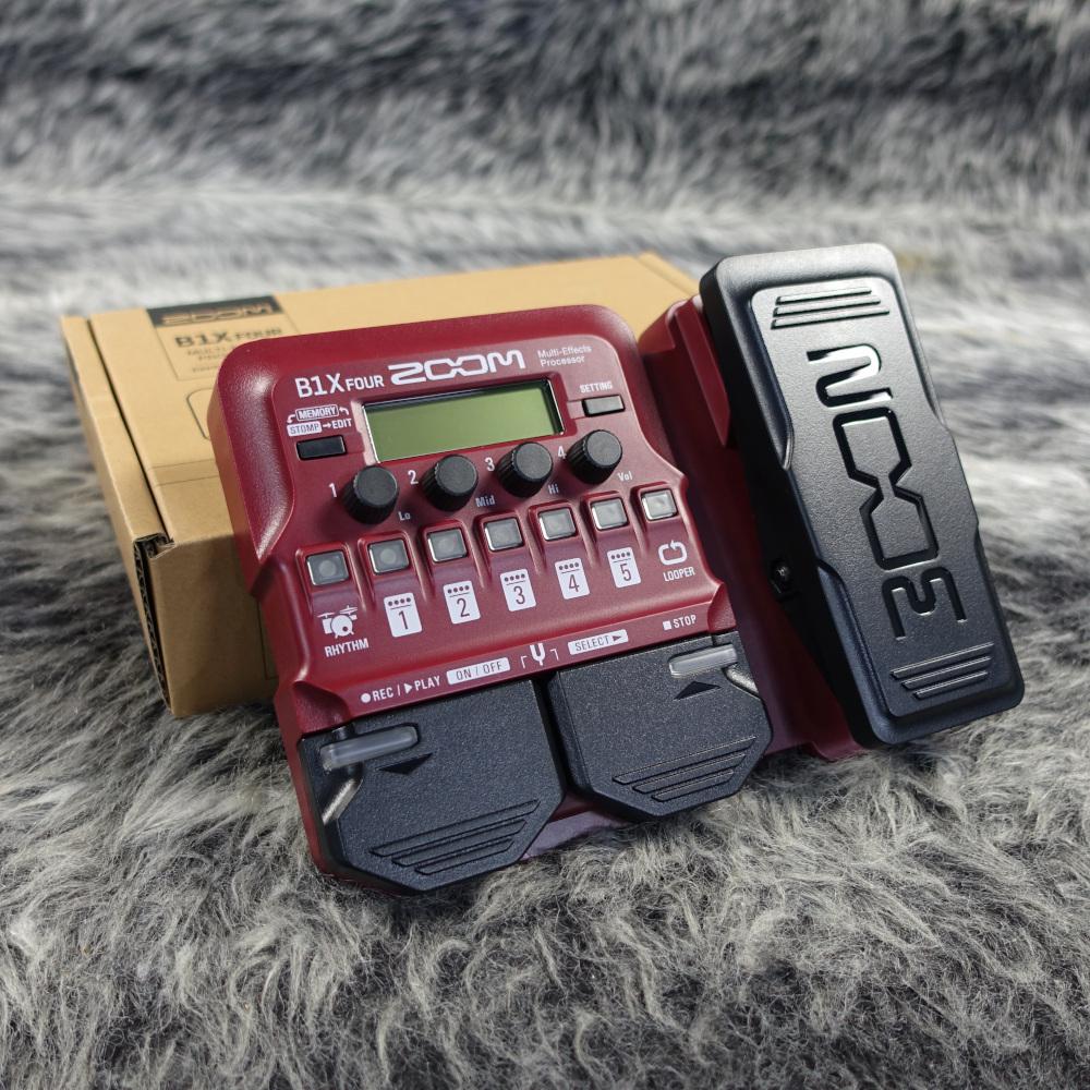 B1X FOUR ZOOM ベース用エフェクター マルチエフェクター 商品詳細