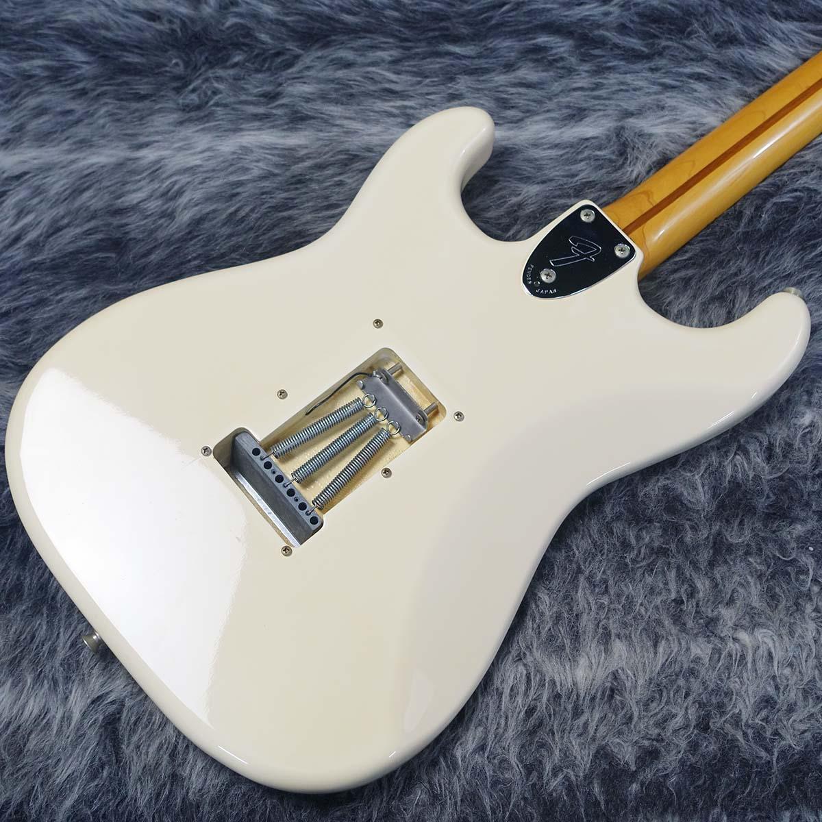 ST72-53 Olympic White Fender Japan エレクトリックギター ストラト
