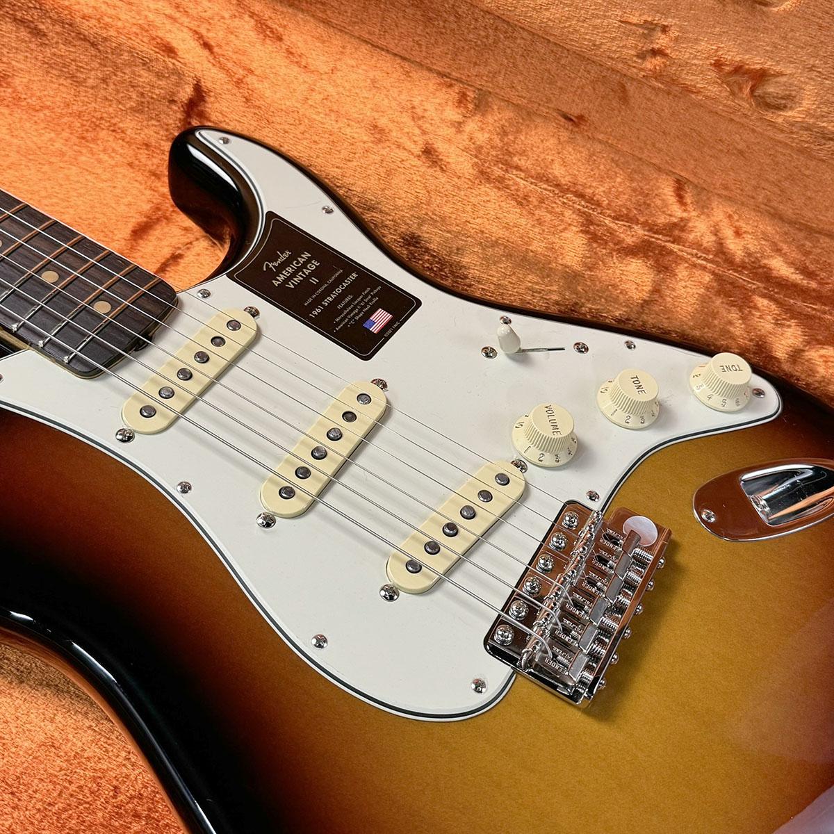 American Vintage II 1961 Stratocaster 3-Color Sunburst Fender