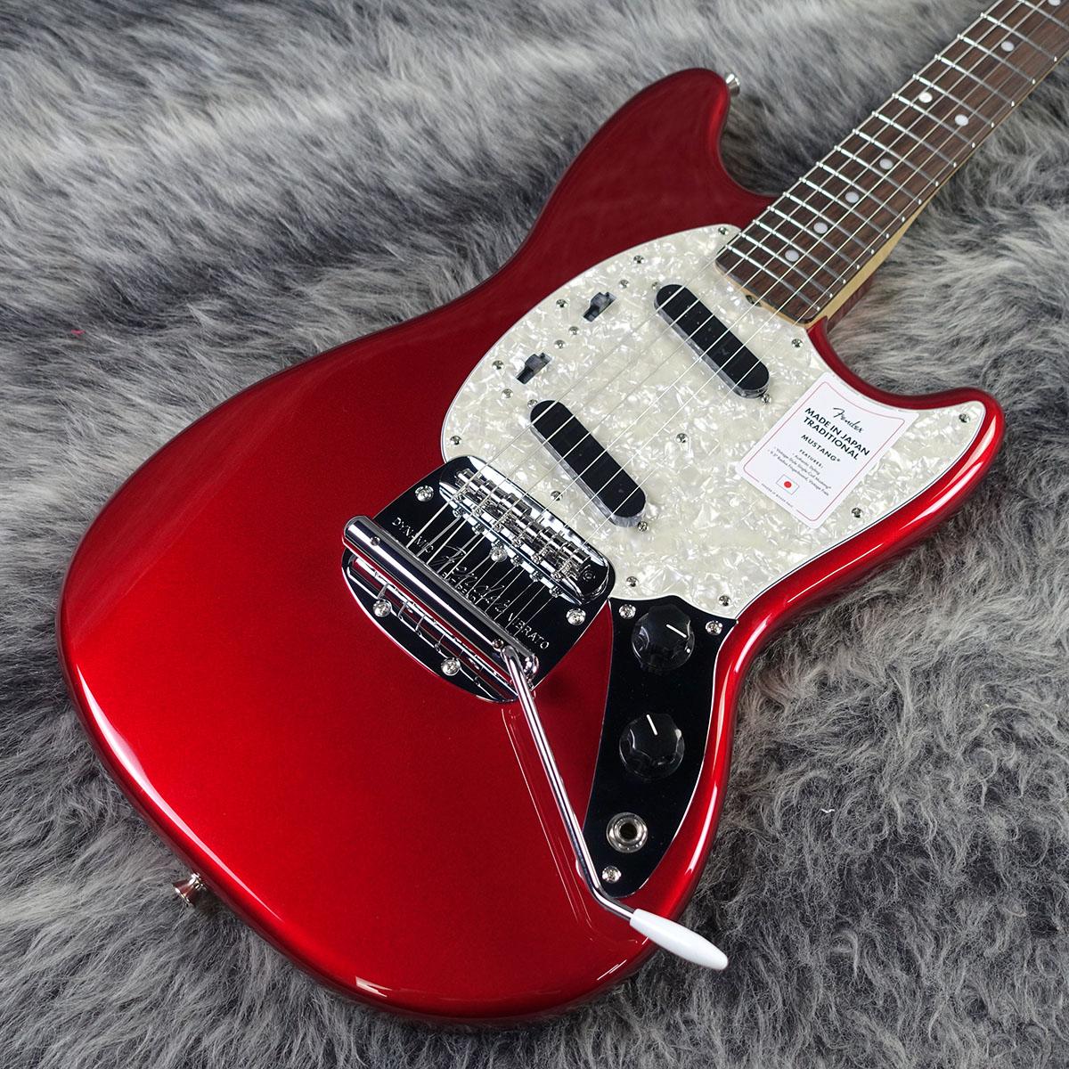 Made in Japan Traditional II 70s Mustang Candy Apple Red Fender