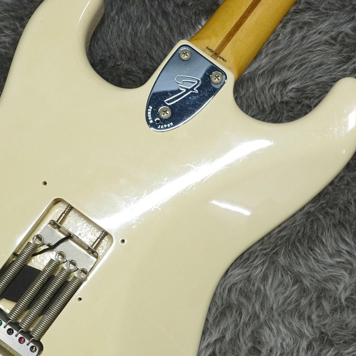 ST72-145RB Fender Japan エレクトリックギター ストラトキャスター 