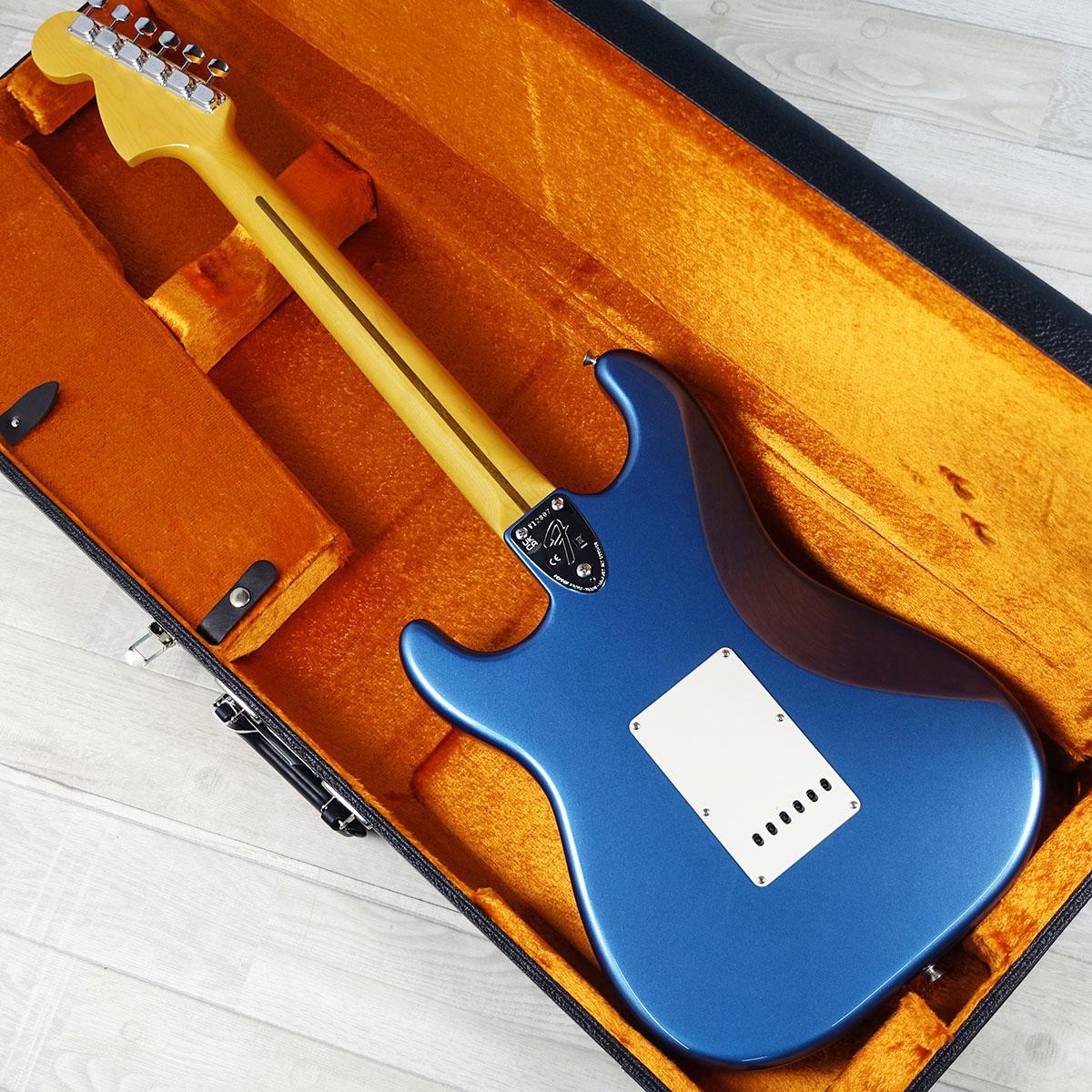 American Vintage II 1973 Stratocaster MN Lake Placid Blue Fender