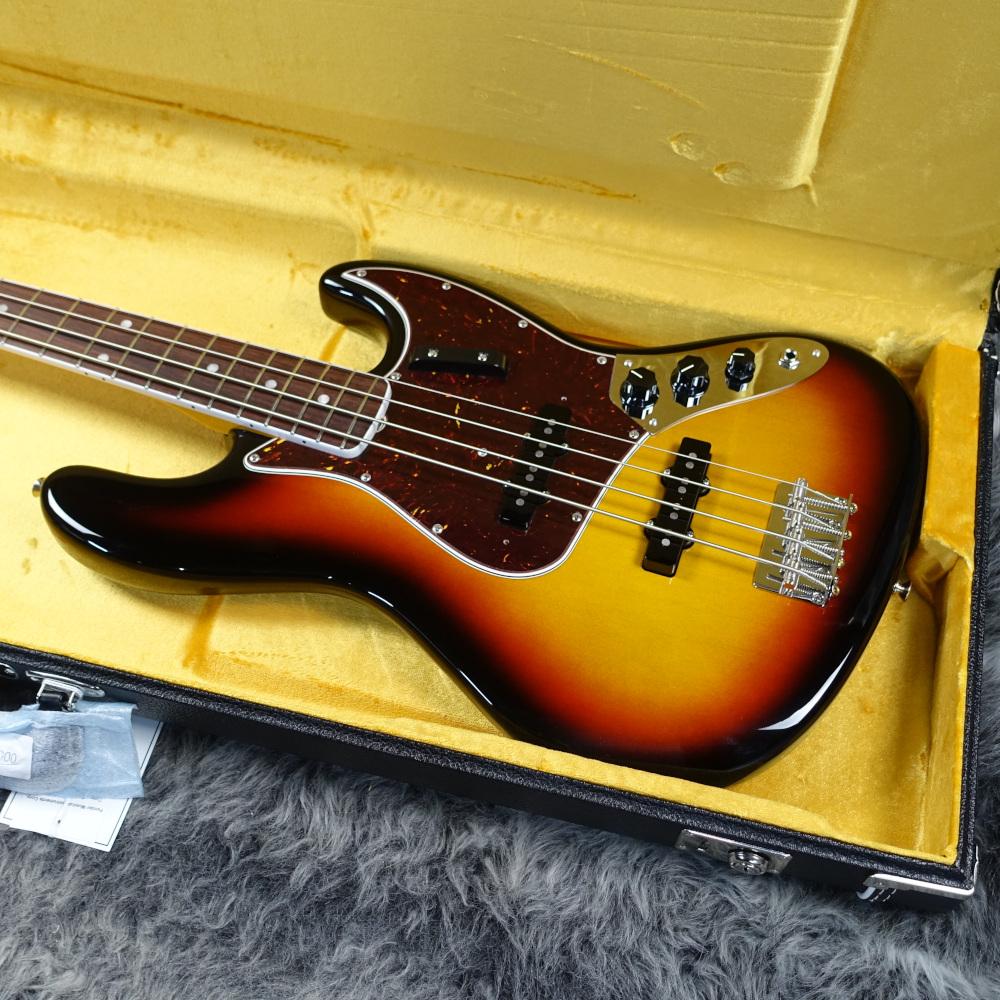 American Vintage II 1966 Jazz Bass 3 Color Sunburst Fender
