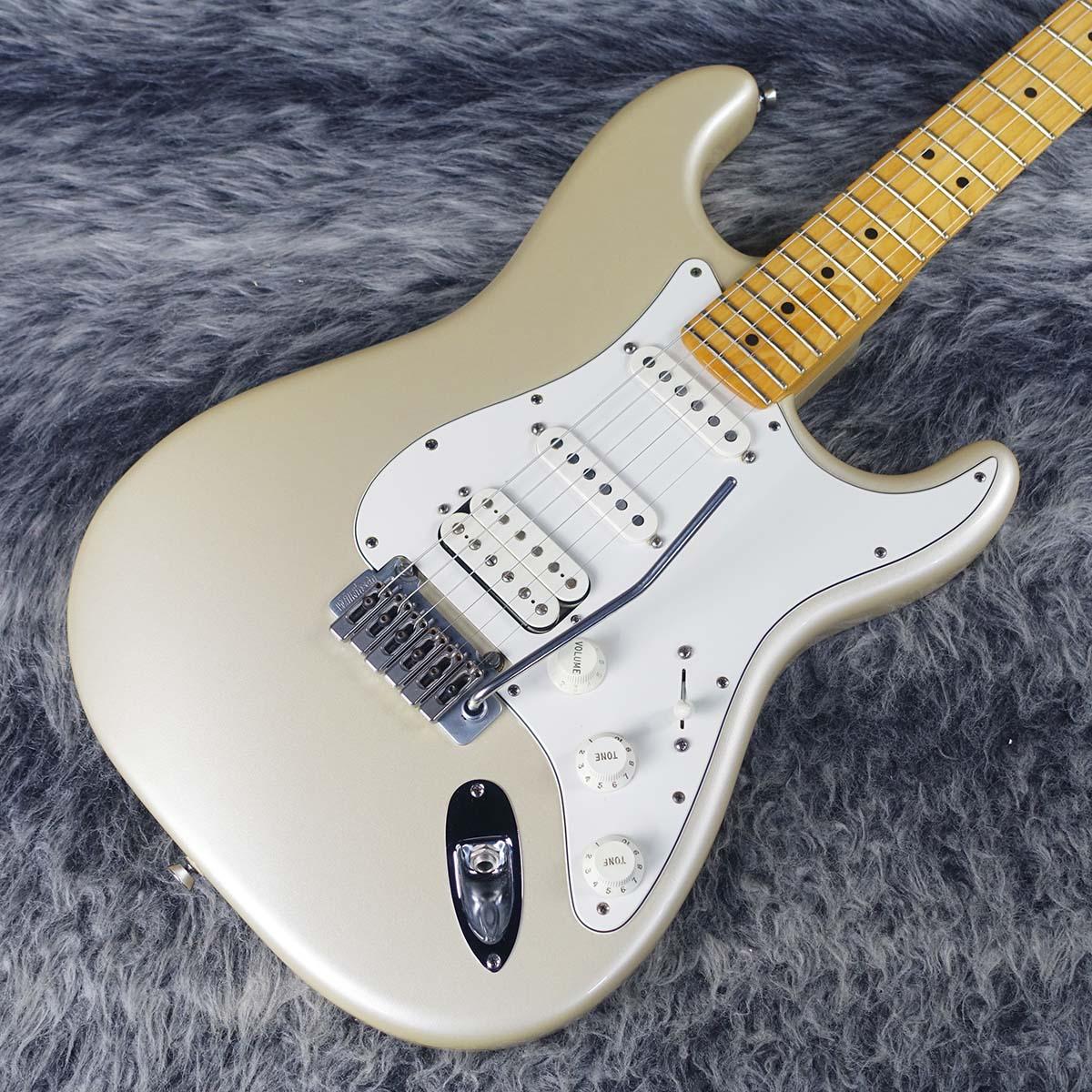 American Standard Stratocaster HSS Blizzard Pearl Fender