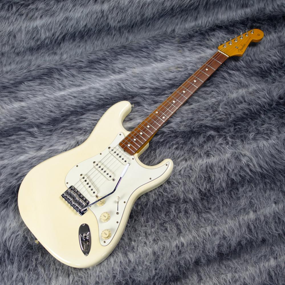 ST62-70 VWH Fender Japan エレクトリックギター ストラトキャスター 