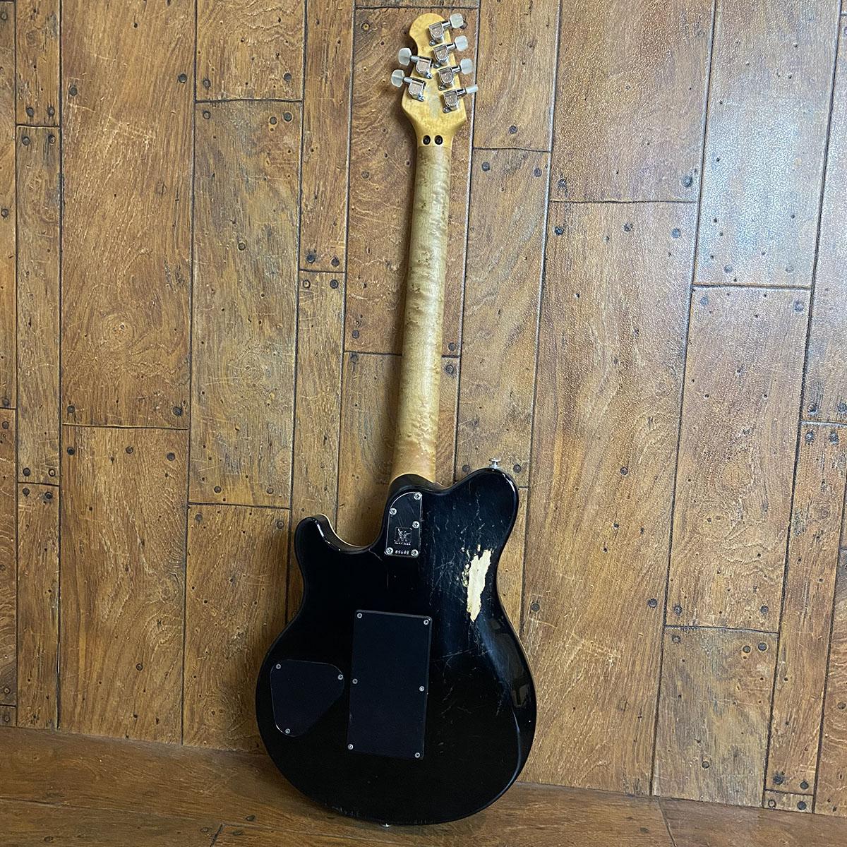 Music Man Axis 1997年製 Music Man AXIS EX electric guitar, Trans Green, 1997 model