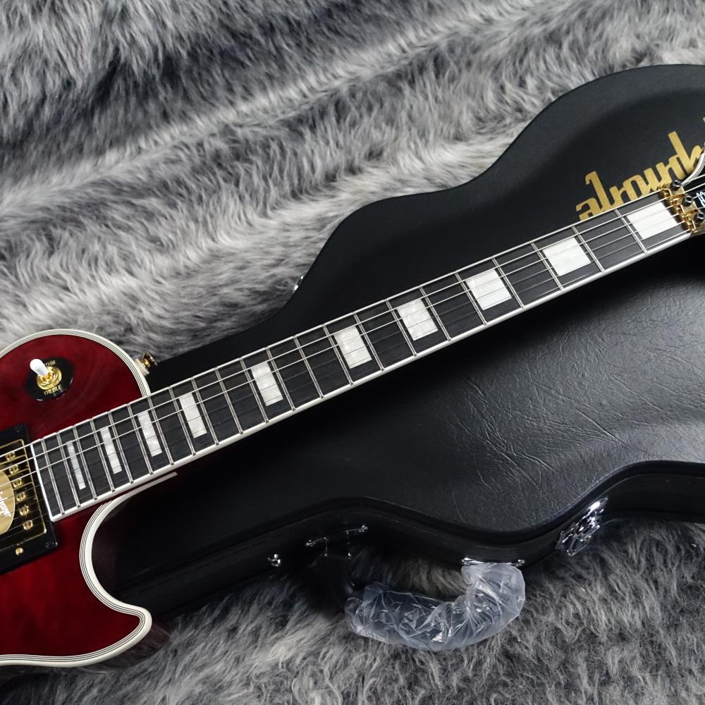 値下げしました！Epiphone Alex Lifeson Les Paul Custom Axcess Quilt Ruby レスポールエレキギター（保証期間内）とRolandの名機CE-1コーラスペダルのセット（Rushラッシュのアレックスライフソンキット） Alex Lifeson Les Paul Custom Axcess Quilt Ruby Epiphone
