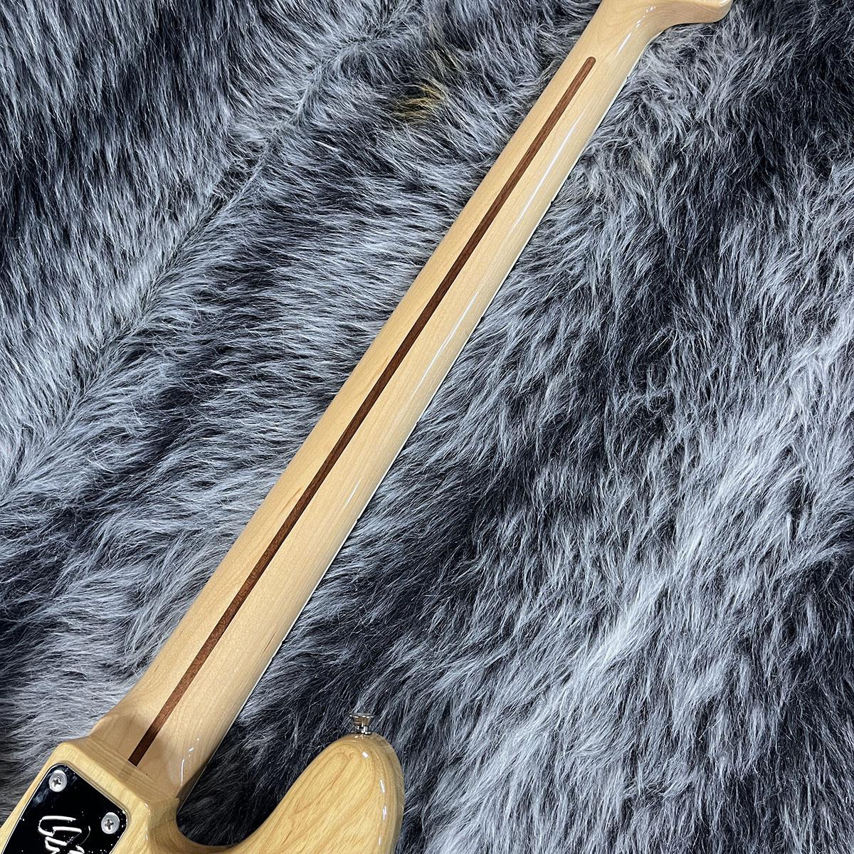 エレクトリックベース　プレイテック　ジャズベースタイプ　新品弦に交換済み。 Made in Japan Traditional 70s Jazz Bass Natural 2017年製 Fender