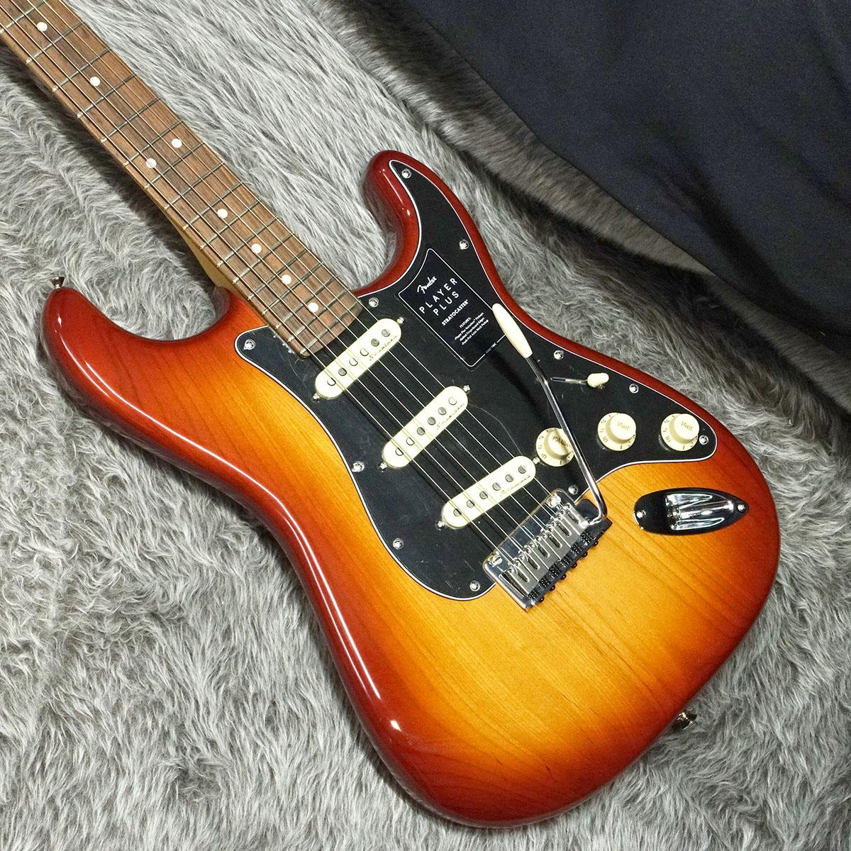 Fender Stratocaster player plusシエナサンバースト Guitarra Fender Stratocaster Player Plus - 3-Color Sunburst