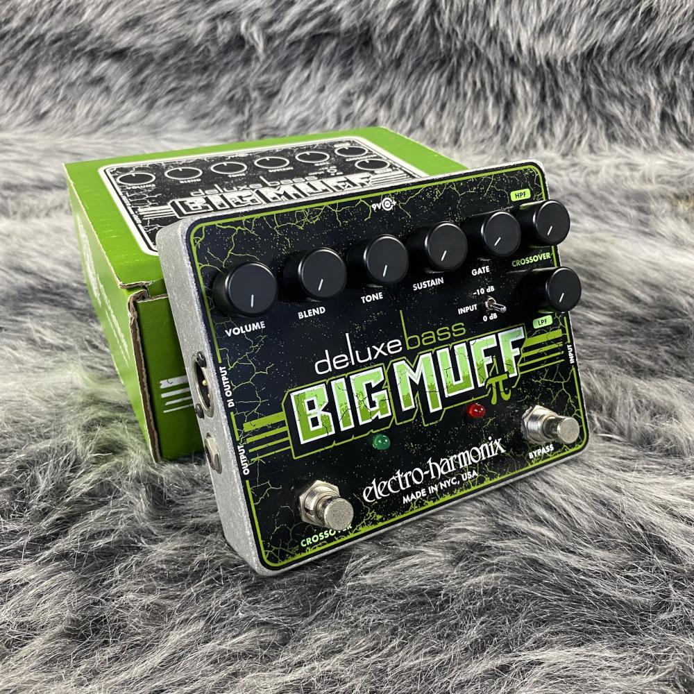 ベースビッグマフ bass Big Muff Pi 箱付 Deluxe Bass Big Muff Pi Electro-Harmonix ベース用エフェクター