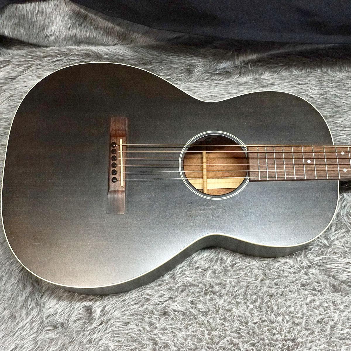 00-17SE Black Smoke Martin エレクトリック・アコースティックギター