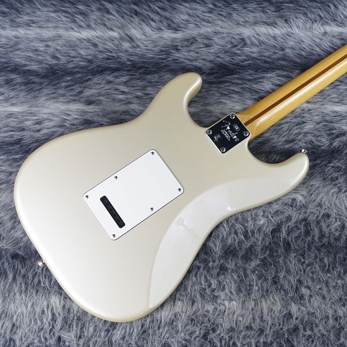 American Standard Stratocaster HSS Blizzard Pearl Fender