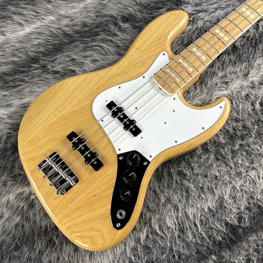 Made in Japan Traditional '70s Jazz Bass Natural Fender