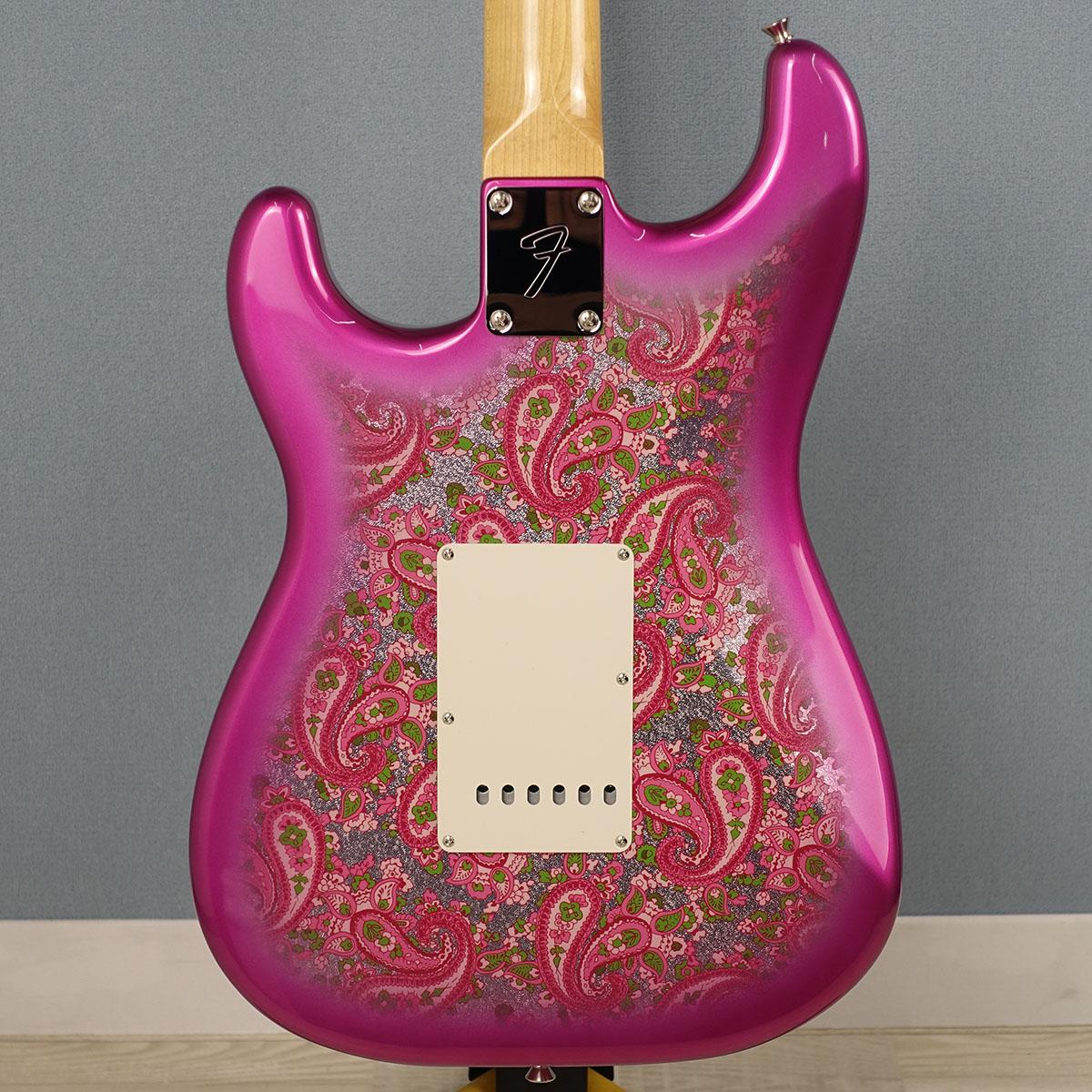 Made in Japan Limited Stratocaster Pink Paisley Fender