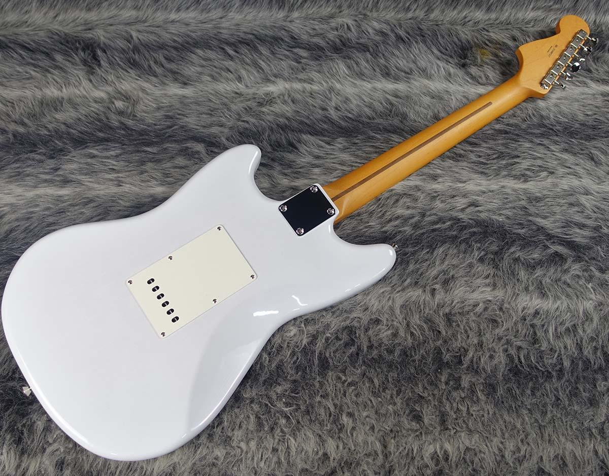 Made in Japan Limited Cyclone MN White Blonde Fender