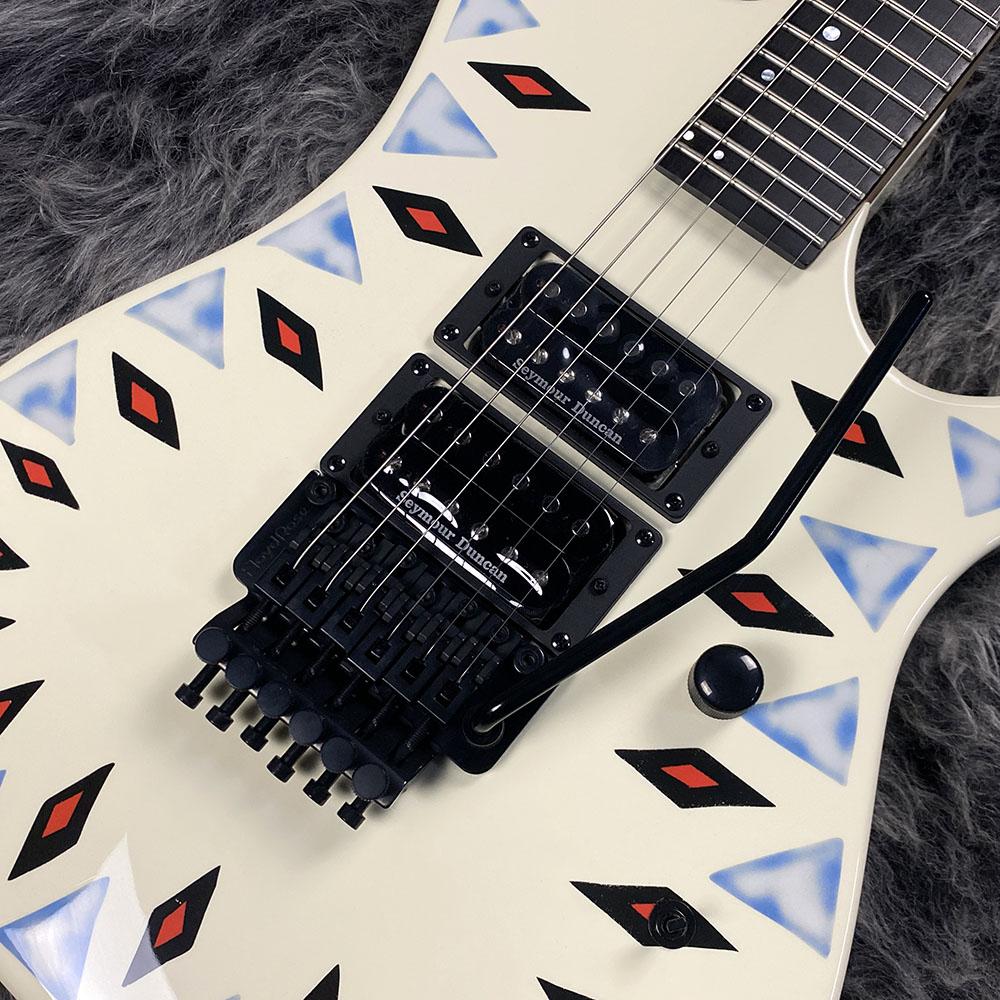 NightSwan Vintage White with Aztec Graphic KRAMER エレクトリック
