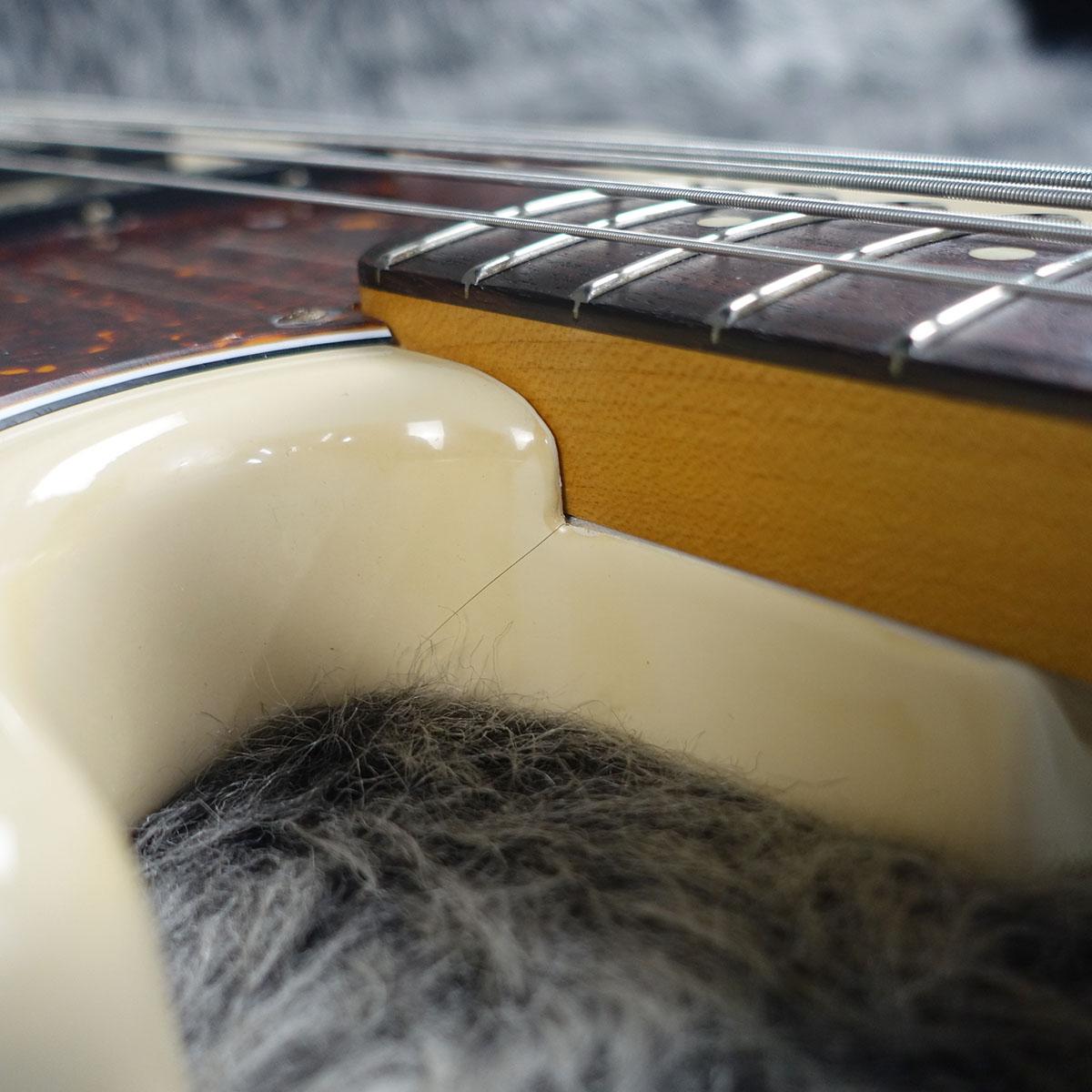 Standard Jazz Bass Fender エレクトリック・ベース JBタイプ 商品詳細