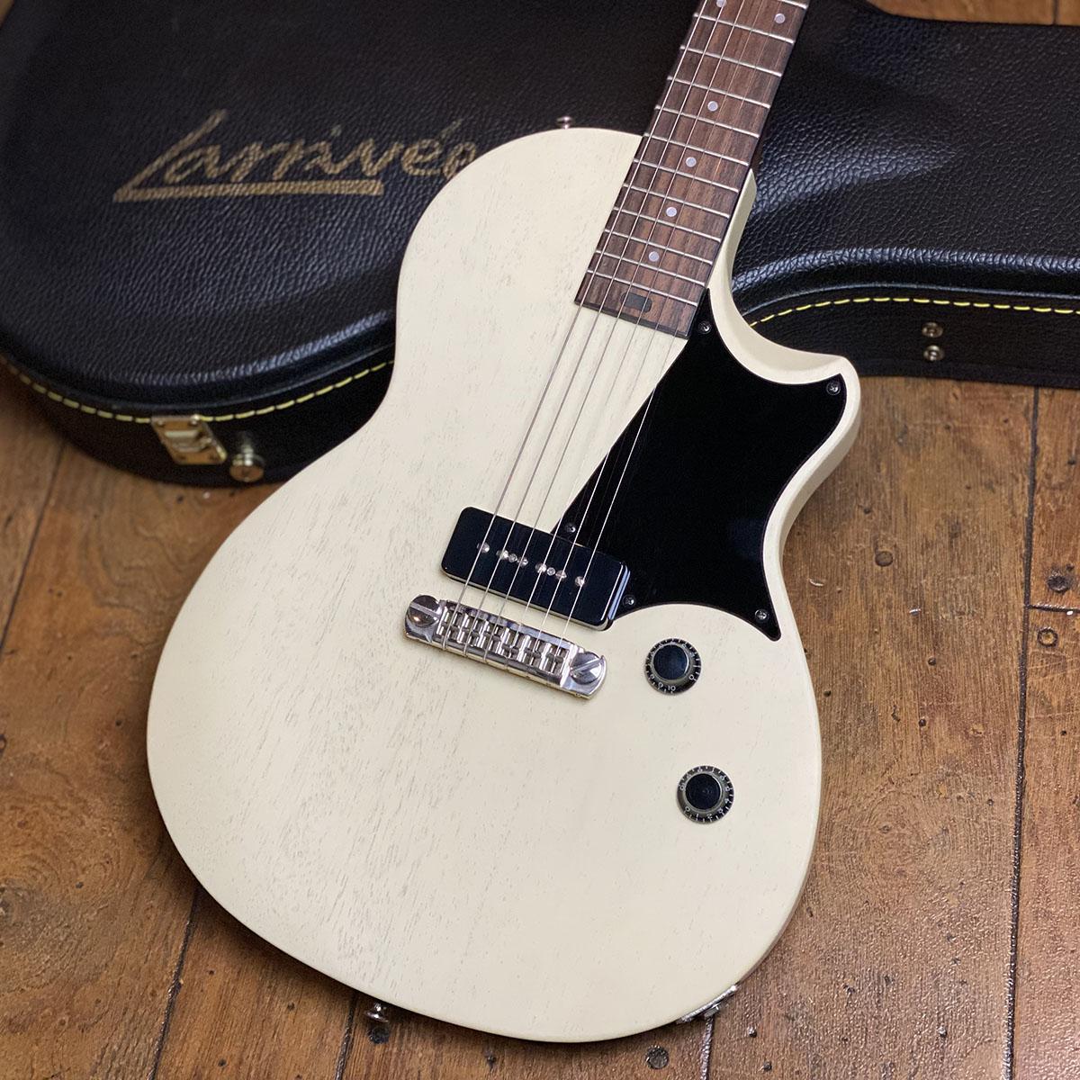 Ventura RS-2 TV Yellow Larrivee エレクトリックギター レスポール
