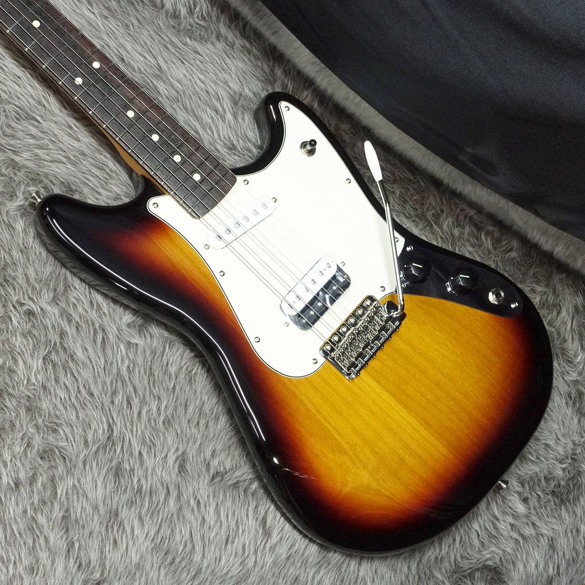 Made in Japan Limited Cyclone RW 3-Color Sunburst Fender