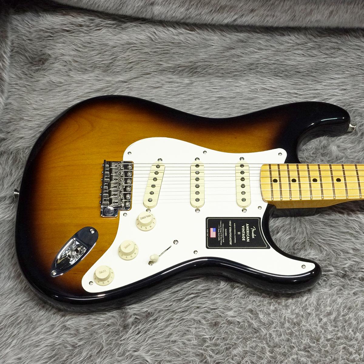 American Vintage II 1957 Stratocaster MN 2-Color Sunburst Fender