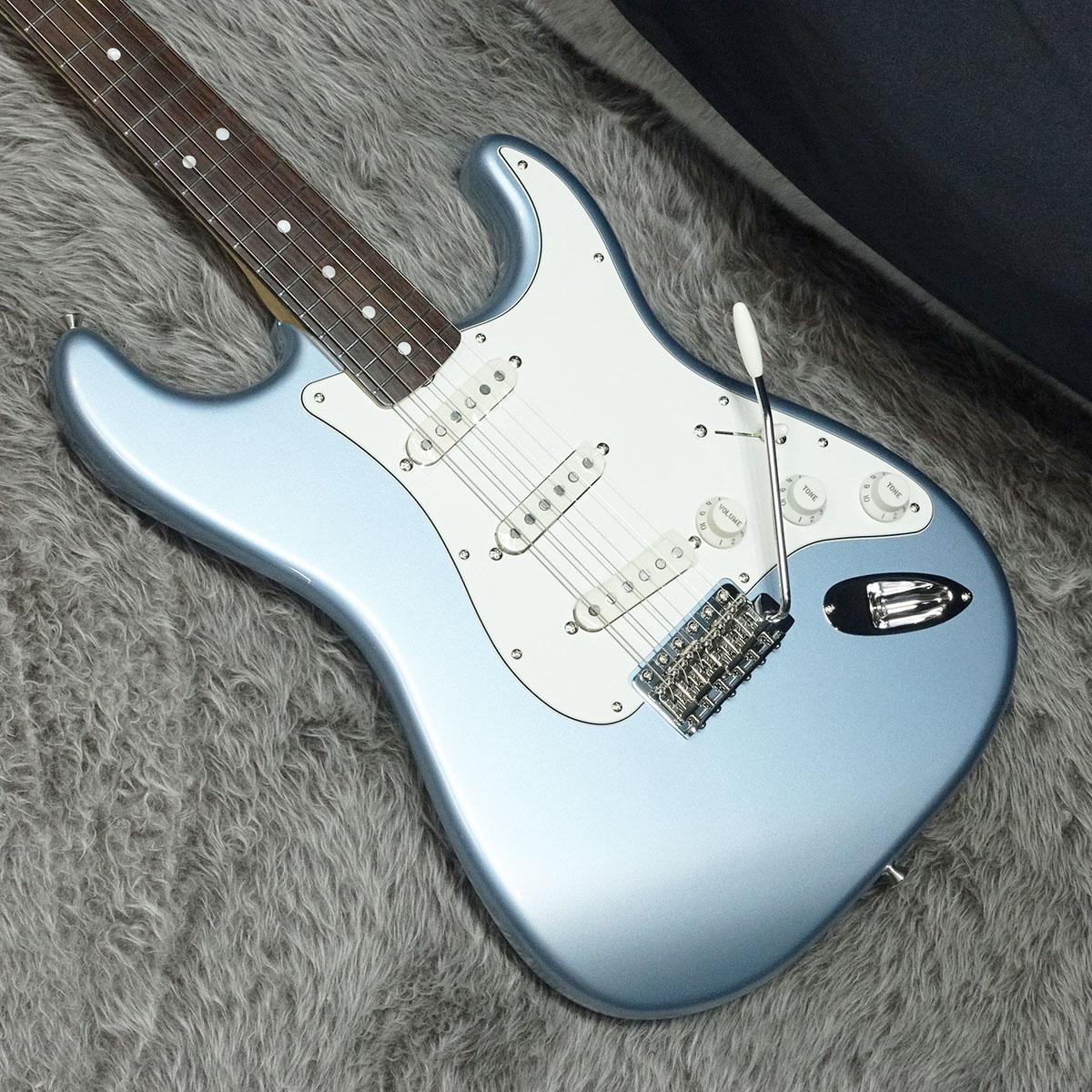 FSR Made in Japan Traditional Late 60s Stratocaster RW Ice Blue