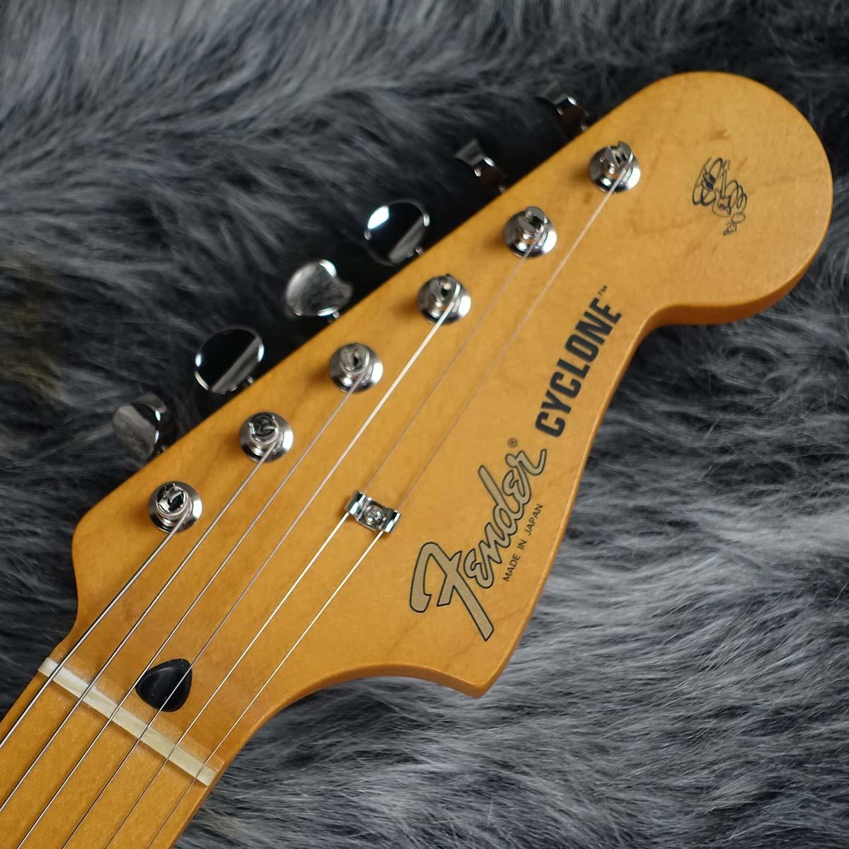 Made in Japan Limited Cyclone MN White Blonde Fender