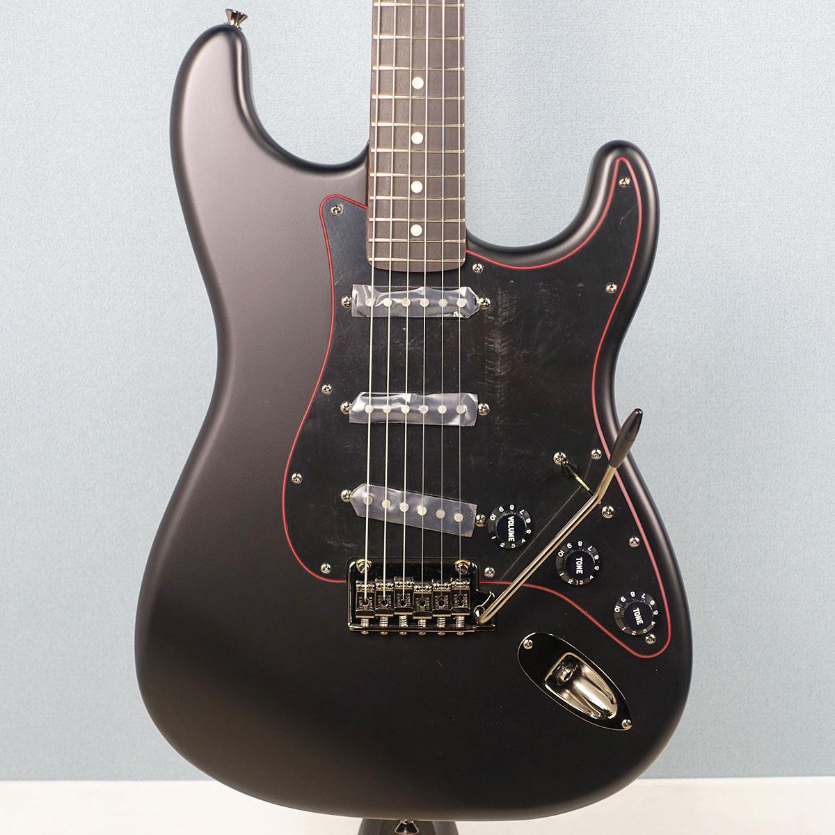 Made in Japan Limited Hybrid II Stratocaster Noir Black Fender