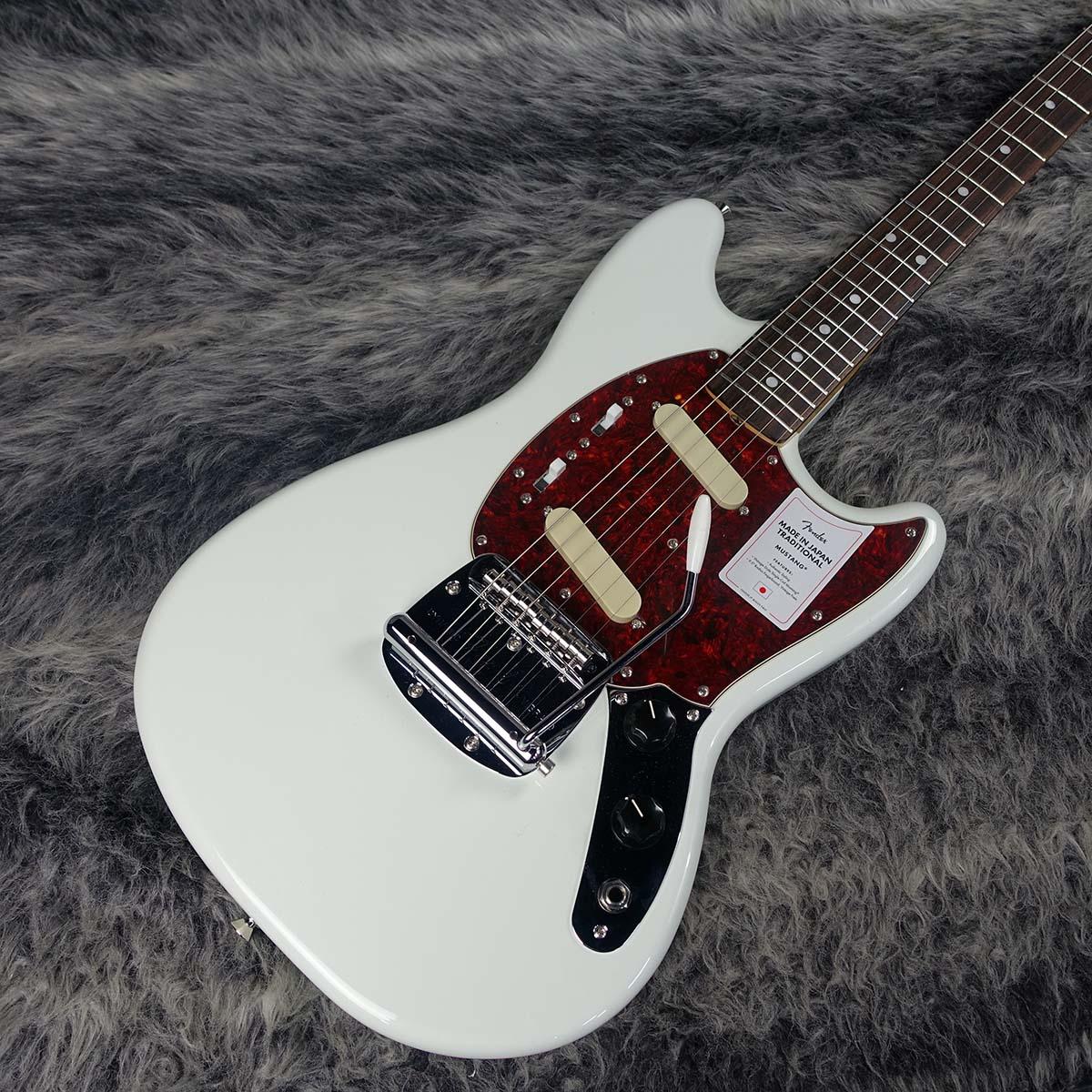 Made in Japan Traditional 60s Mustang Olympic White Fender