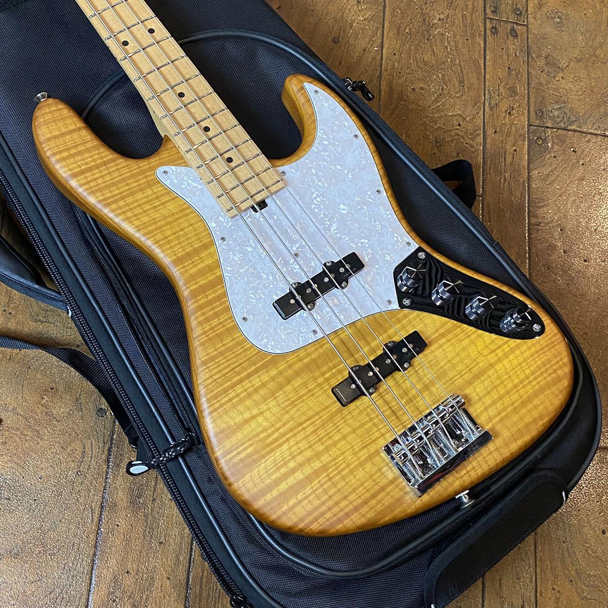 NYC Deluxe Satin Vintage 4-21 Caramel Burst Sadowsky