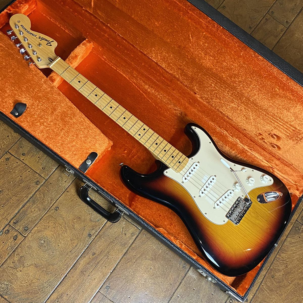 American Vintage 70 Stratocaster 3Color Sunburst Fender USA