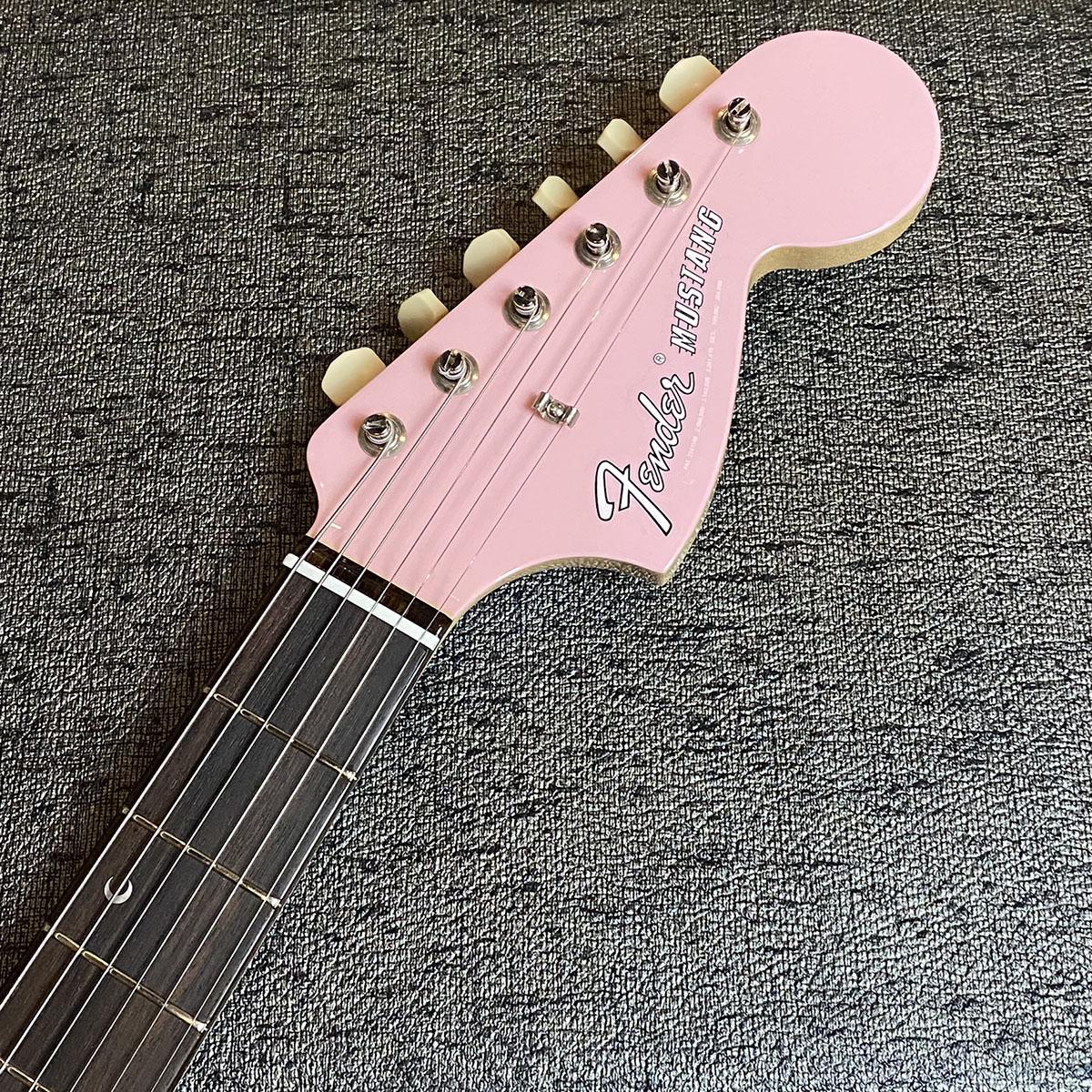 値下げFender ムスタング　サイクロン希少色シェルピンク？Charストラップ Char Signature Mustang ”Pink Loud” 撫子 Fender Custom Shop