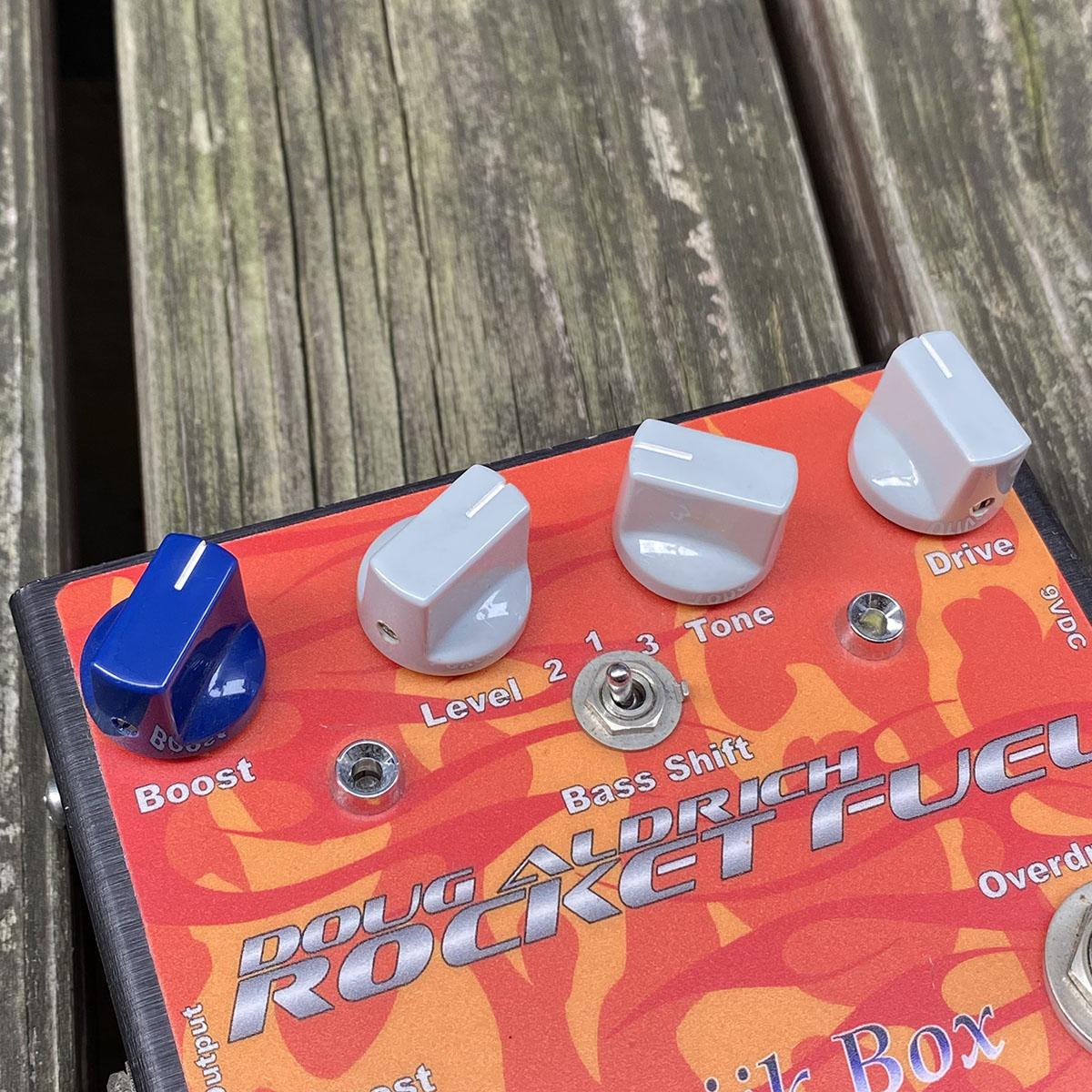 オーバードライブ+ブースター ★ 【 Majik Box製 Doug Aldrich・（ダグ・アルドリッチ） Rocket Fuel Doug Aldrich Rocket Fuel Majik Box ギター用エフェクター オーバー