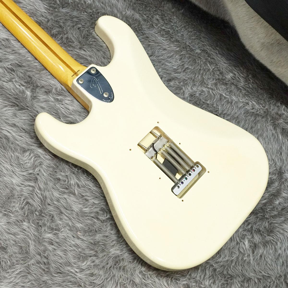 ST72-145RB Fender Japan エレクトリックギター ストラトキャスター