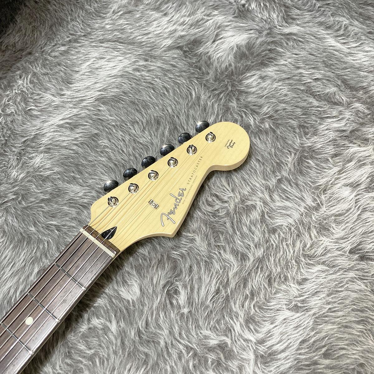 Made in Japan Hybrid II Stratocaster RW Modena Red Fender