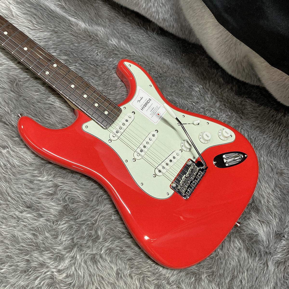 Made in Japan Hybrid II Stratocaster RW Modena Red Fender