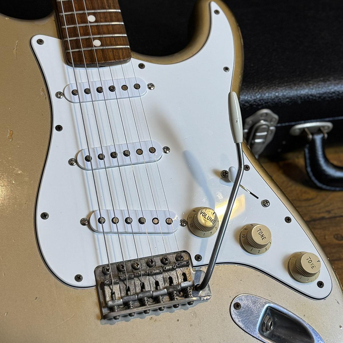 1960 Relic Stratocaster Shoreline Gold 1996 ”Vince Cunetto Era
