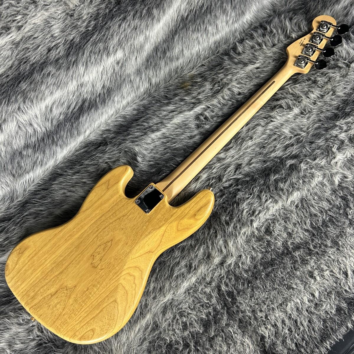Made in Japan Limited Jazz Bass Raw Ash Rosewood Fingerboard