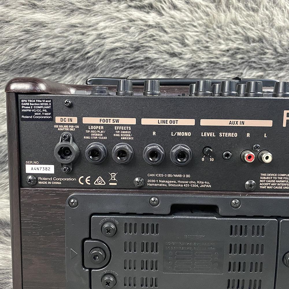 Roland AC-33-RW アコースティックギター用アンプ