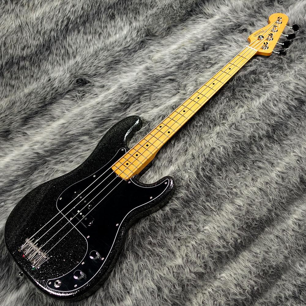 J Precision Bass Maple Fingerboard Black Gold Fender
