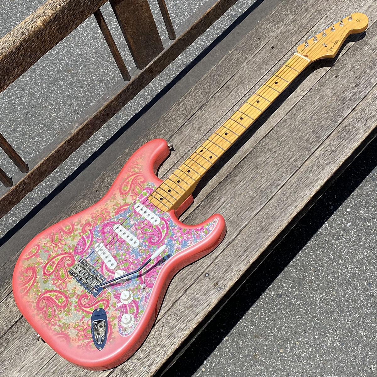ST57-88 PRD Pink Paisley (Paisley Red) Fender Japan エレクトリック