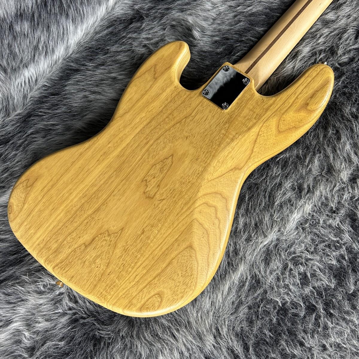 Made in Japan Limited Jazz Bass Raw Ash Rosewood Fingerboard